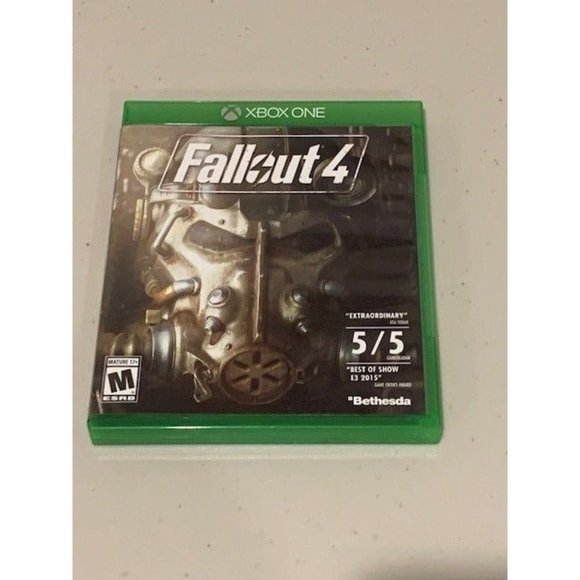 Fallout 4 Xbox One Video Game - Complete CIB - Like New - Picture 1 of 3